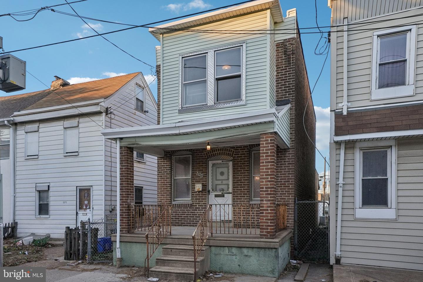 5322 James St Property Photo 3