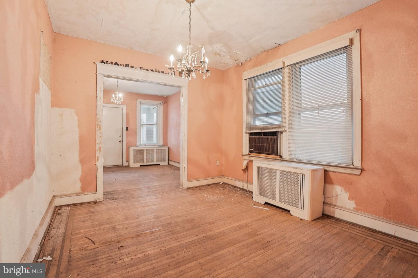 5322 James St Property Photo 11