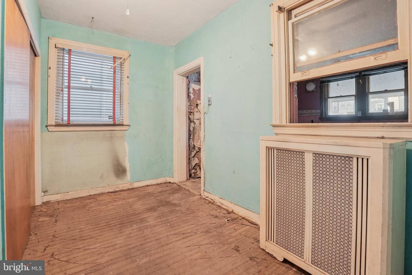 5322 James St Property Photo 13