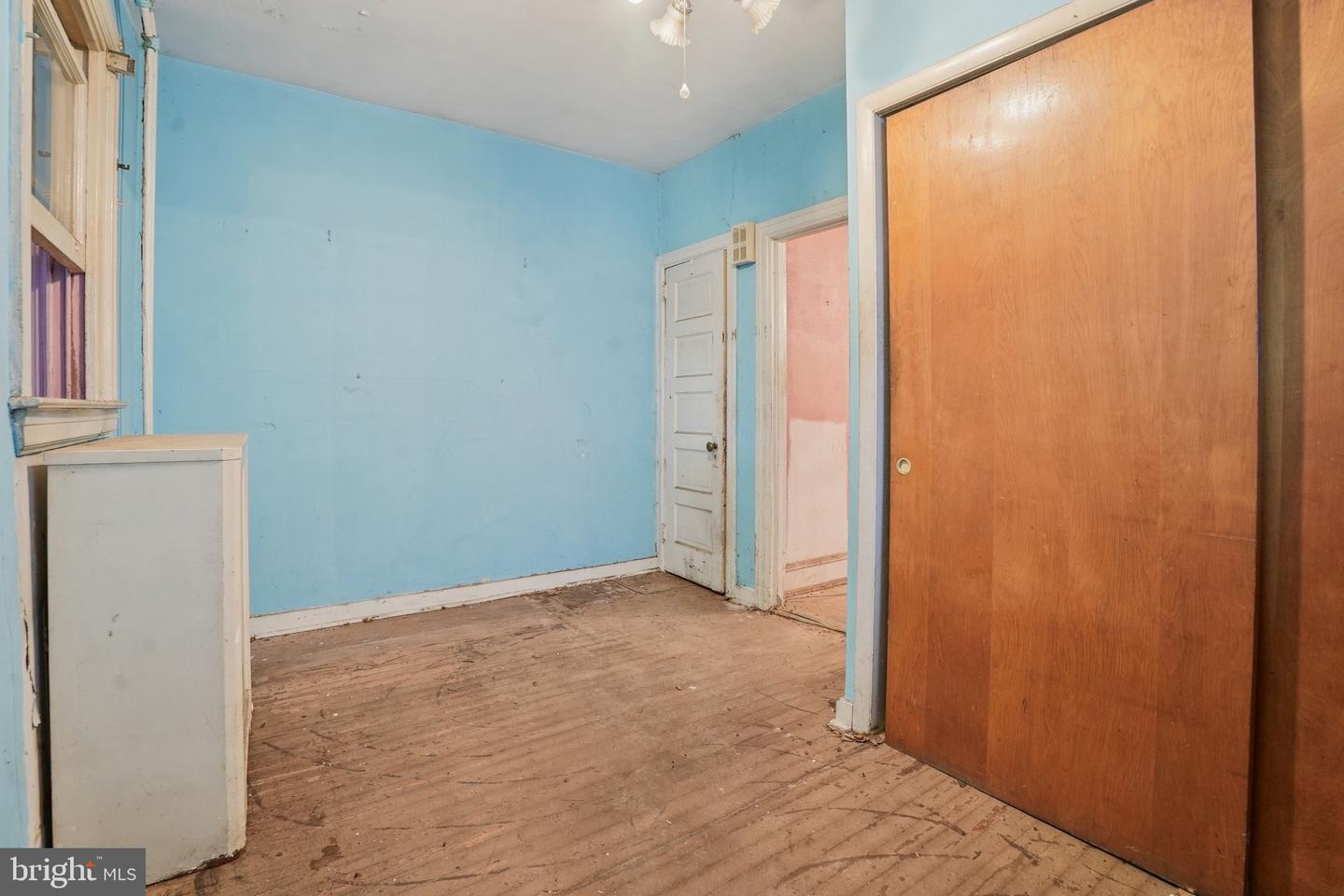 5322 James St Property Photo 14