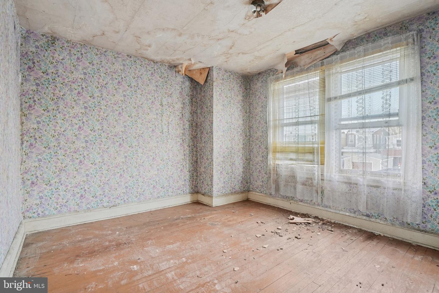 5322 James St Property Photo 18