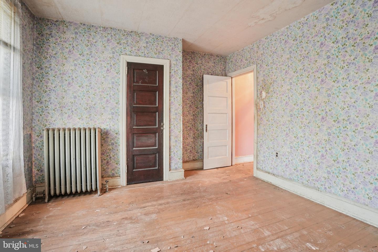 5322 James St Property Photo 20