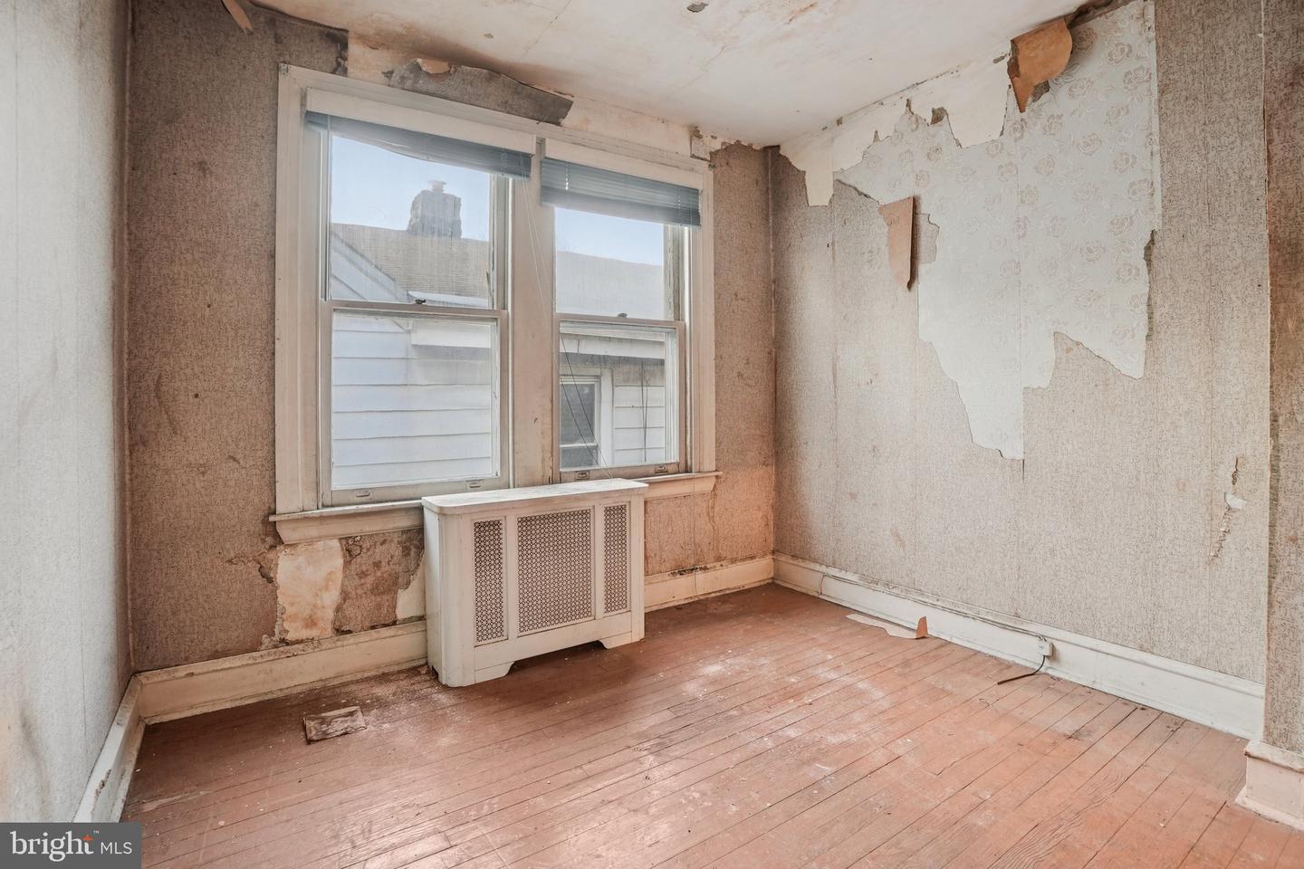 5322 James St Property Photo 23