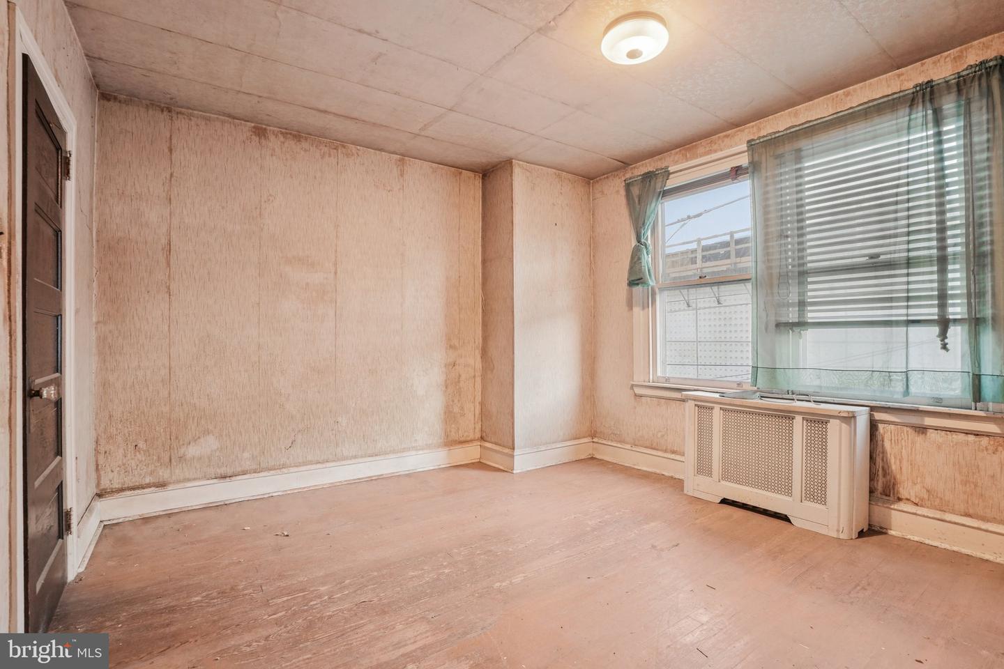 5322 James St Property Photo 26