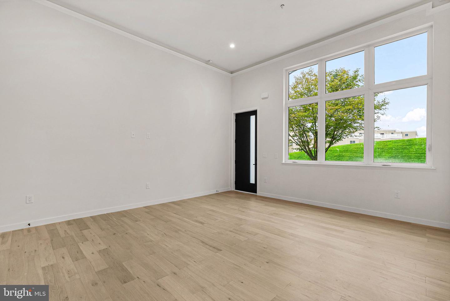 2429 Hartranft St Property Photo 24