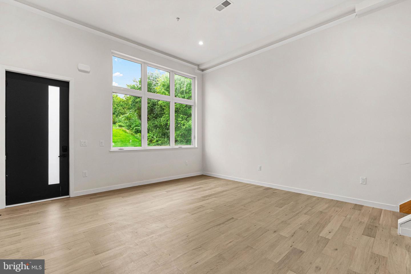 2429 Hartranft St Property Photo 25