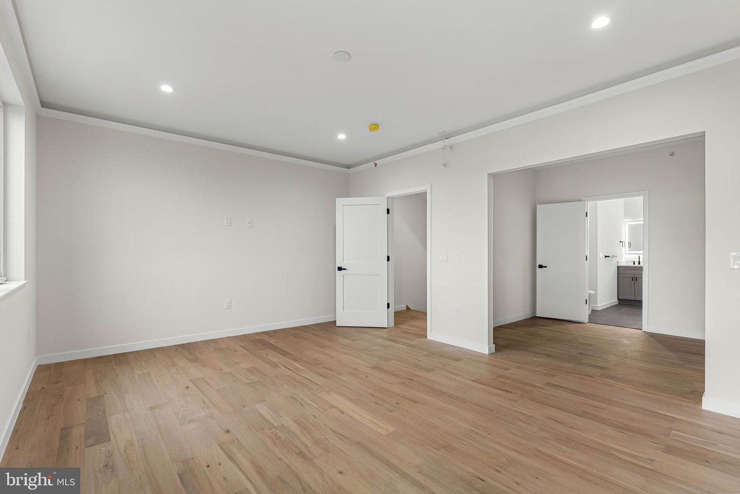 2427 Hartranft St Property Photo 20