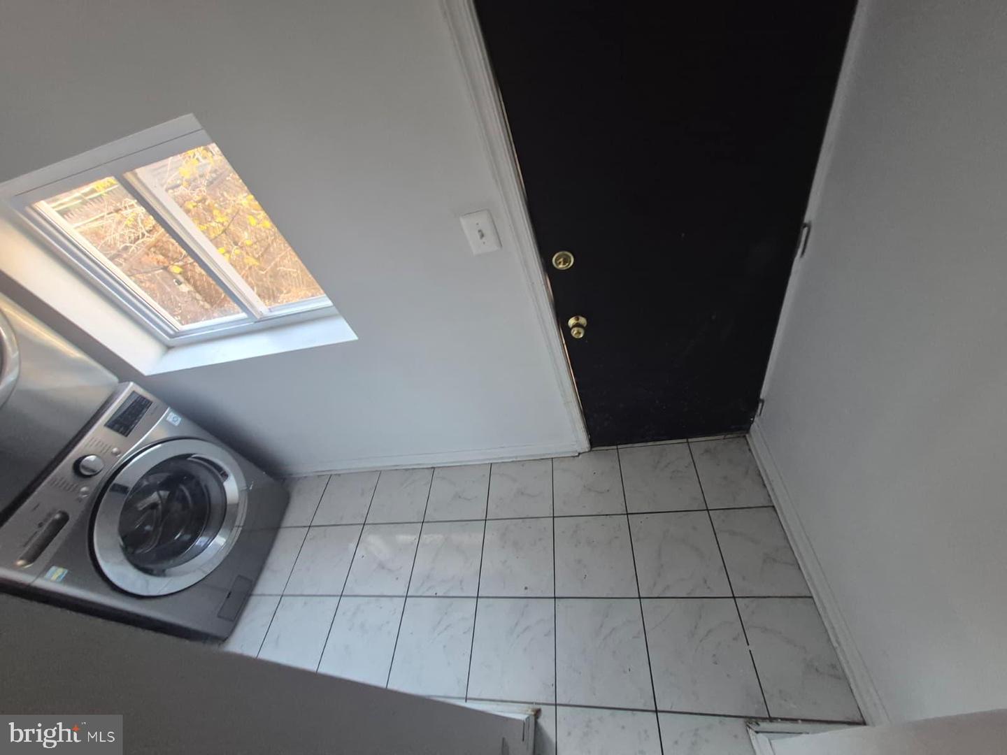 870 N 47th St Property Photo 15