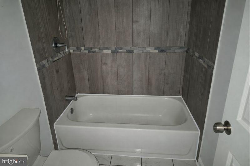 870 N 47th St Property Photo 19