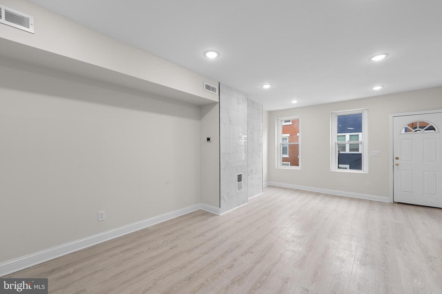 1526 S Opal St Property Photo 9