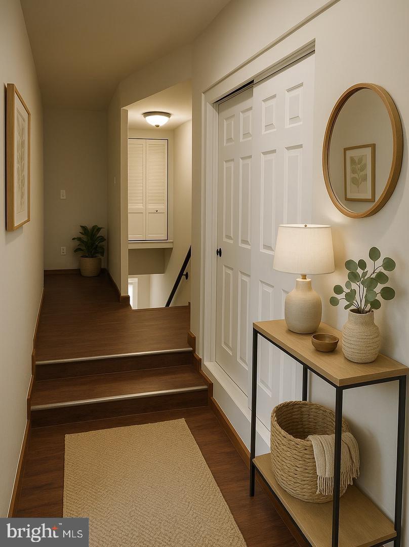 6043 Vine St Property Photo 5