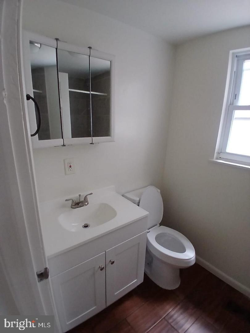 6043 Vine St Property Photo 6
