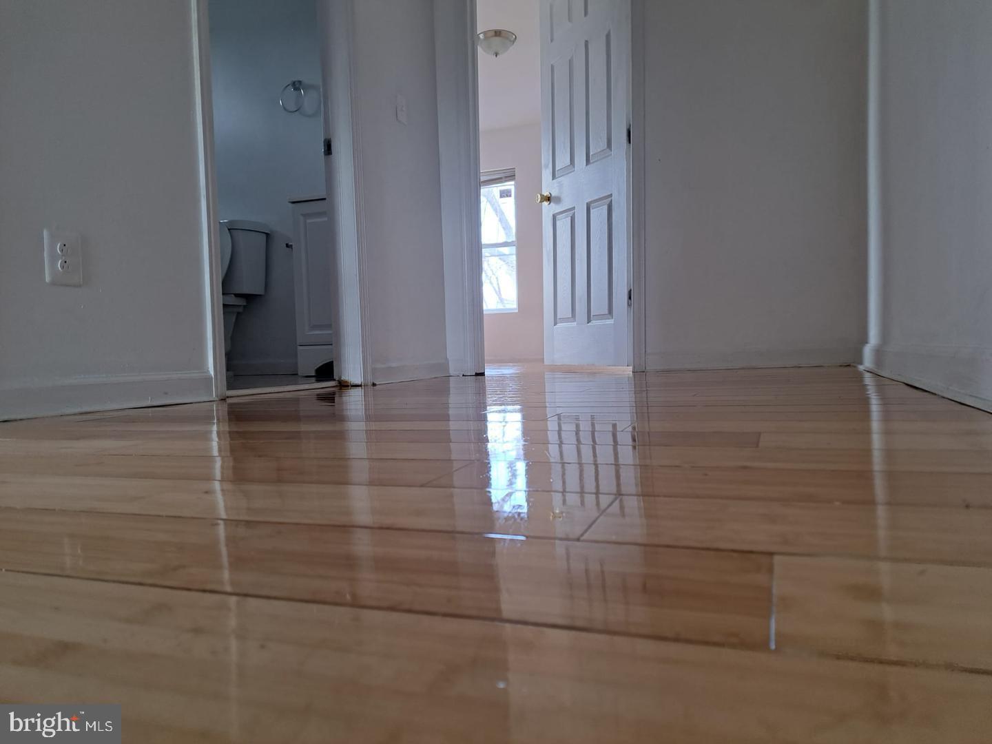5835 Arch St Property Photo 12