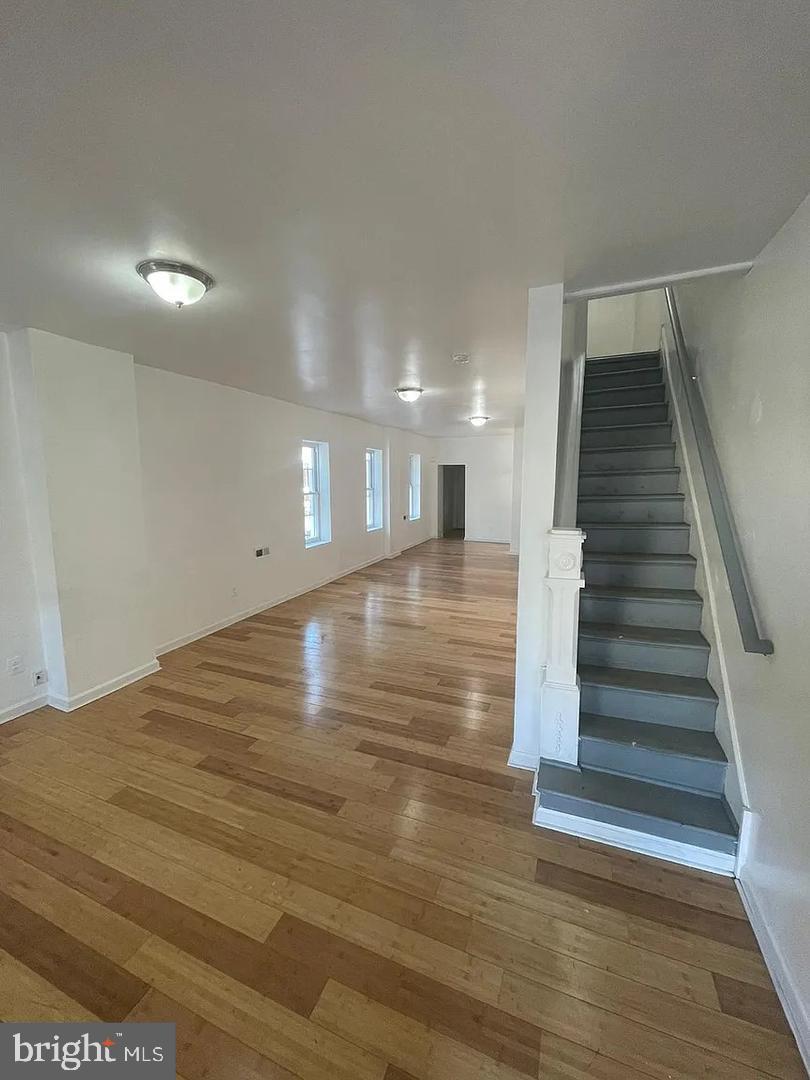 5835 Arch St Property Photo 15