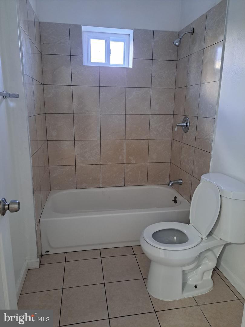 5835 Arch St Property Photo 19