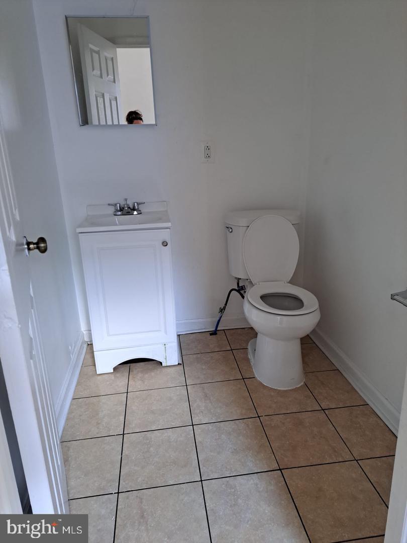 5835 Arch St Property Photo 20