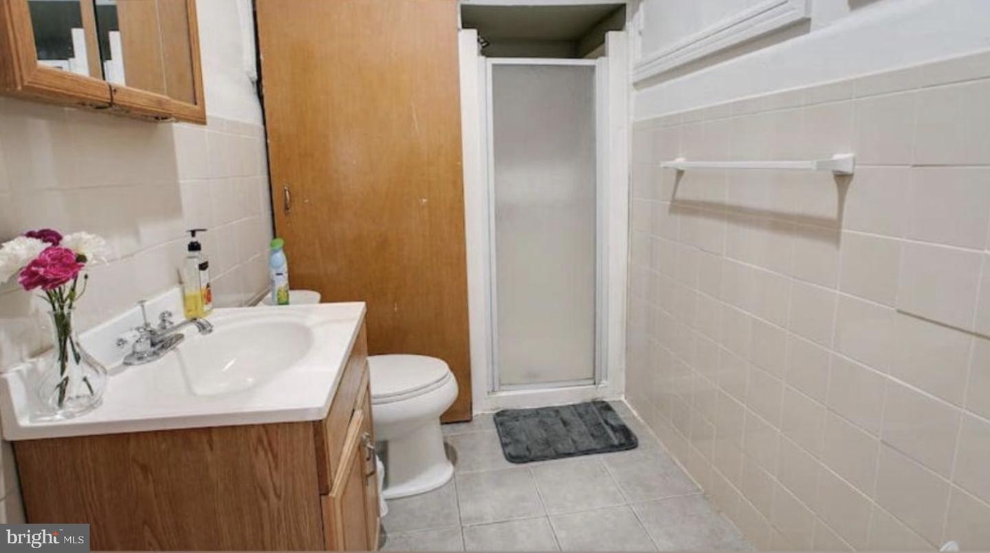 1837 Chestnut St Property Photo 6
