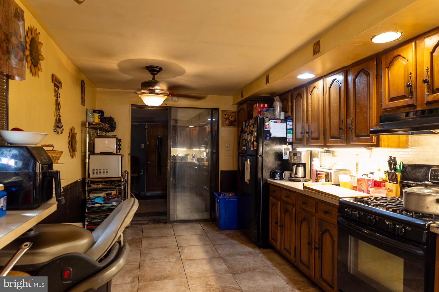 2986 Chatham St Property Photo 5