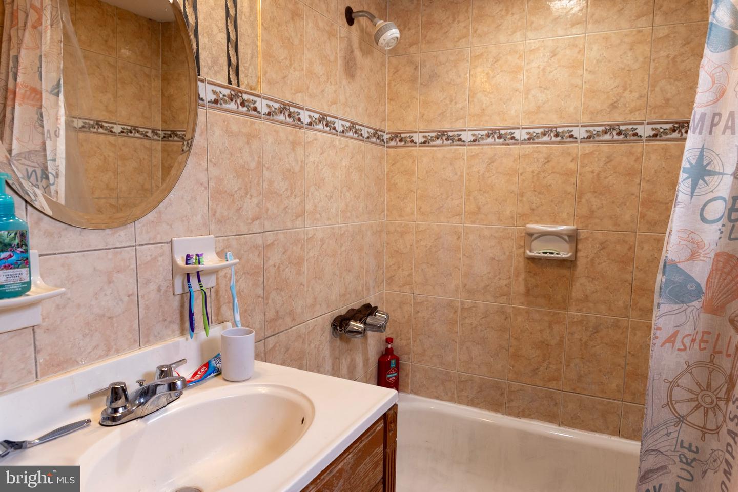 2986 Chatham St Property Photo 10