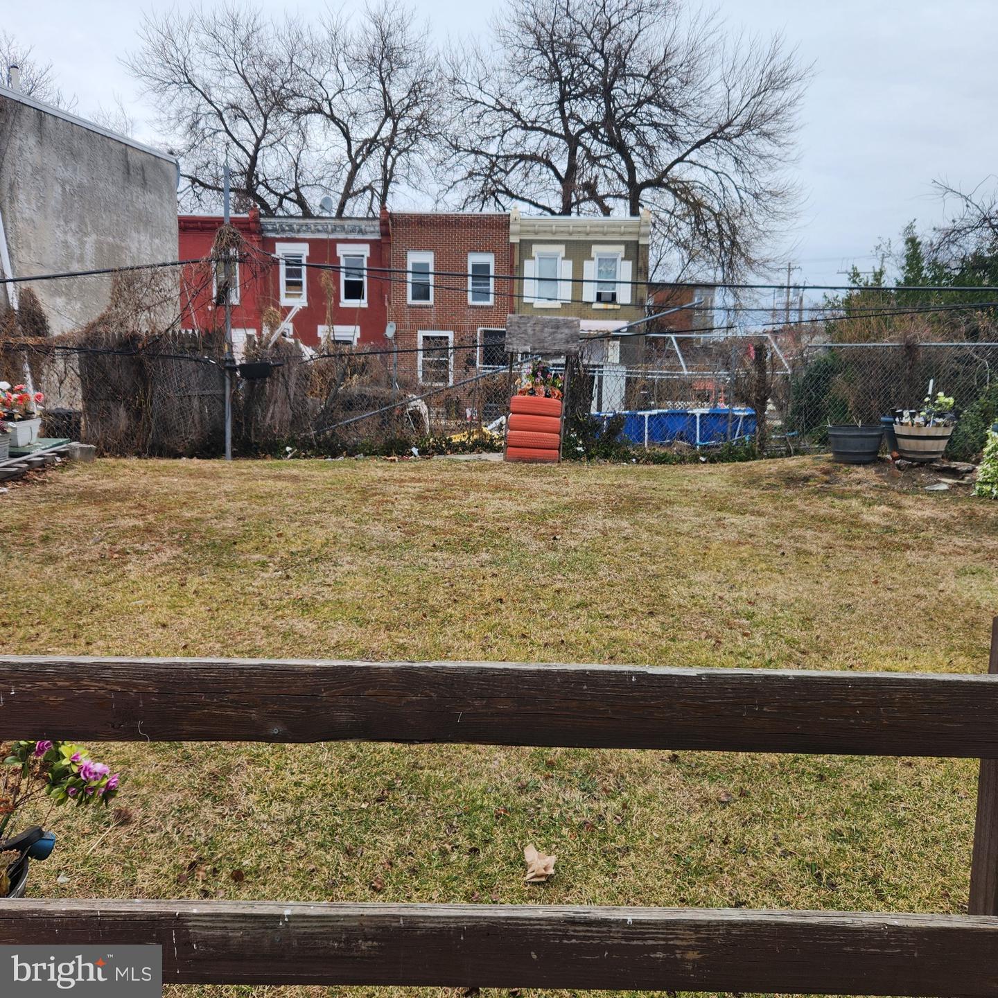 1305 W Auburn St Property Photo 1