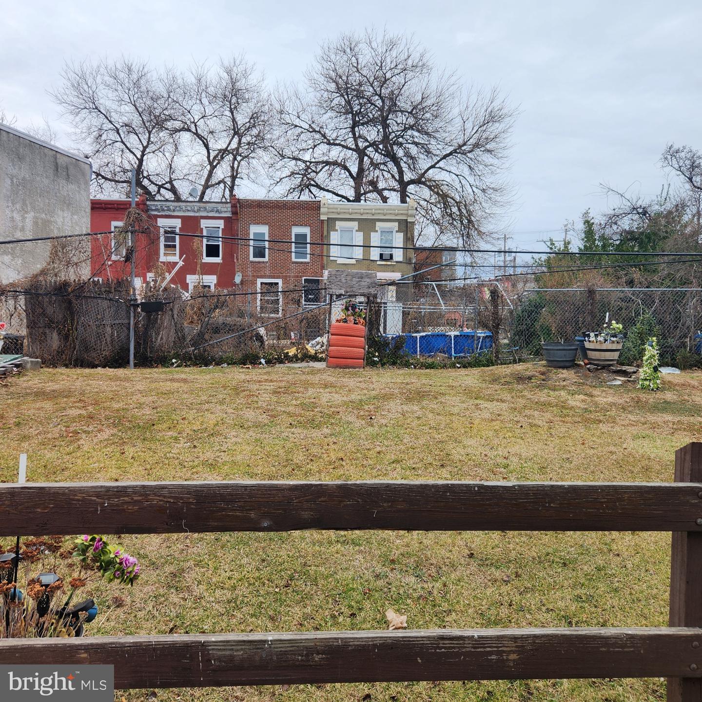 1305 W Auburn St Property Photo 3