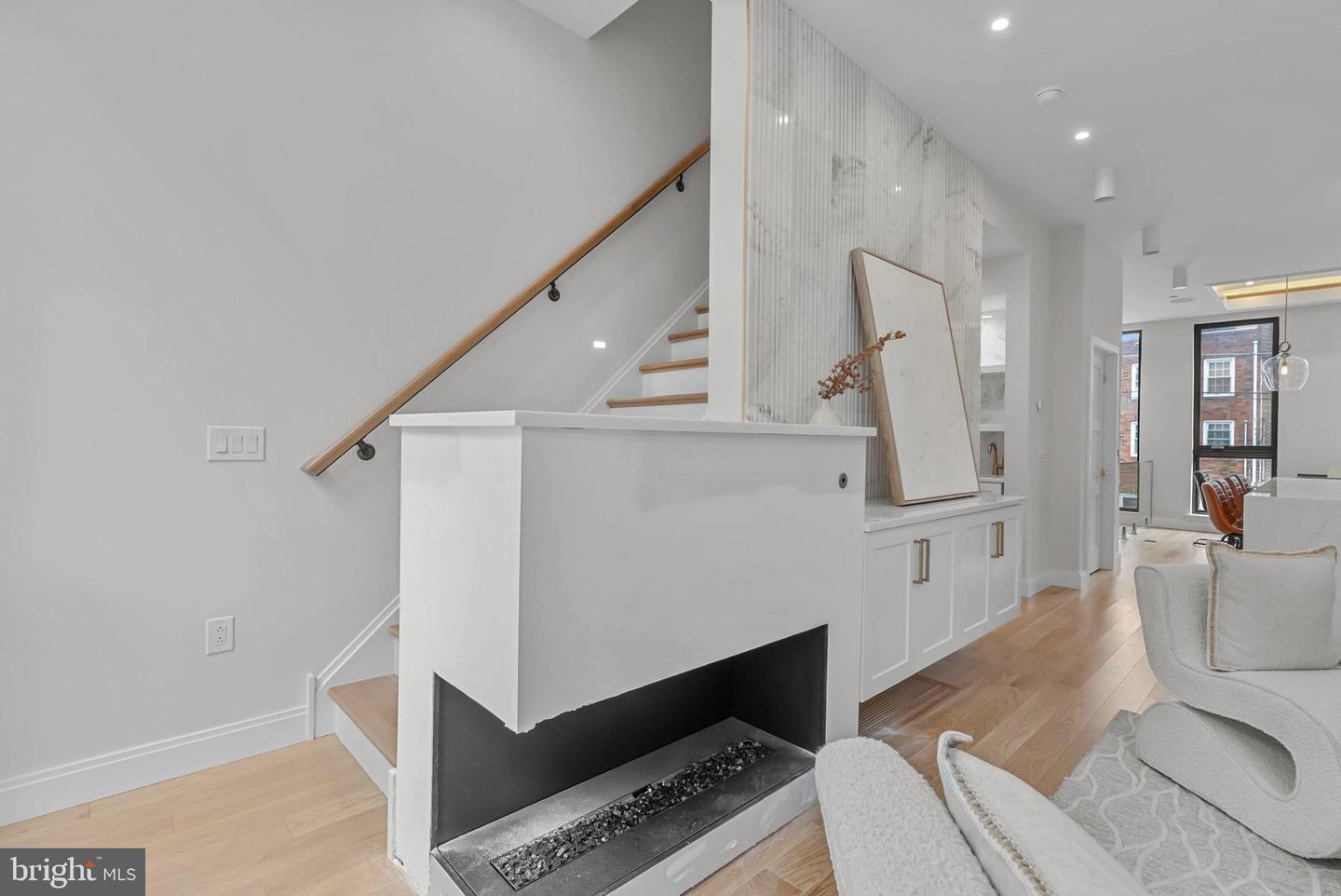 1100 Webster St #4 Property Photo 18