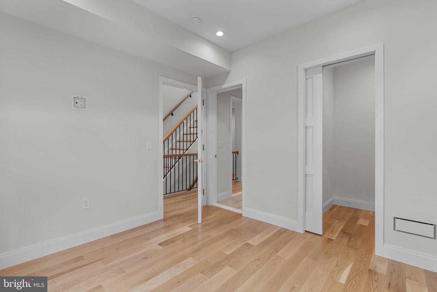 1100 Webster St #4 Property Photo 39