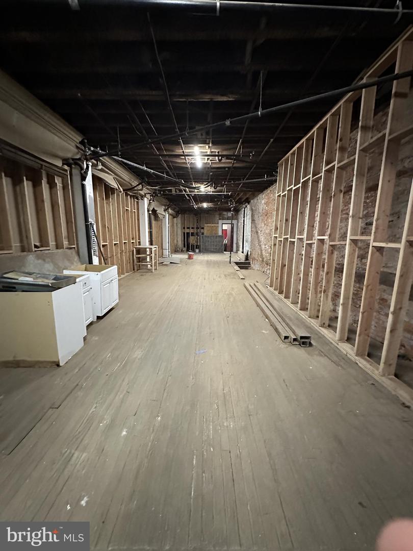 2210 N Front St #commercial Property Photo 6