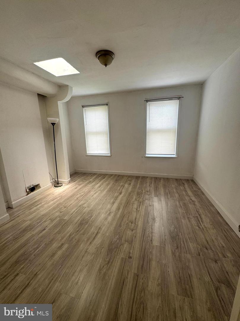 2336 S 72nd St Property Photo 5