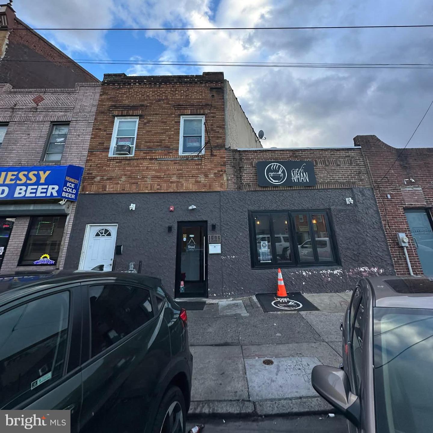 1604-06 W PASSYUNK AVE Property Photo 1