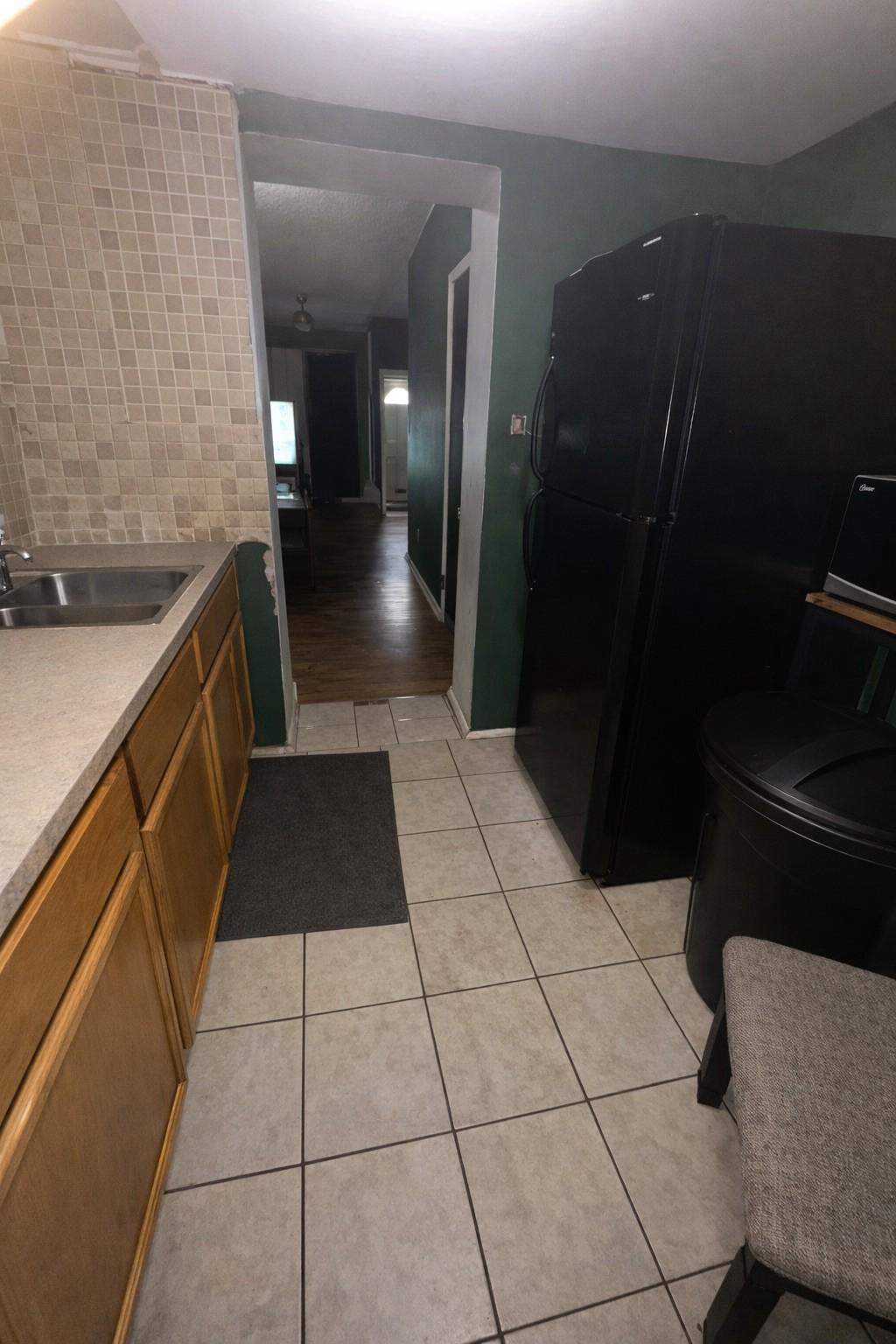 2431 N Lawrence St Property Photo 3