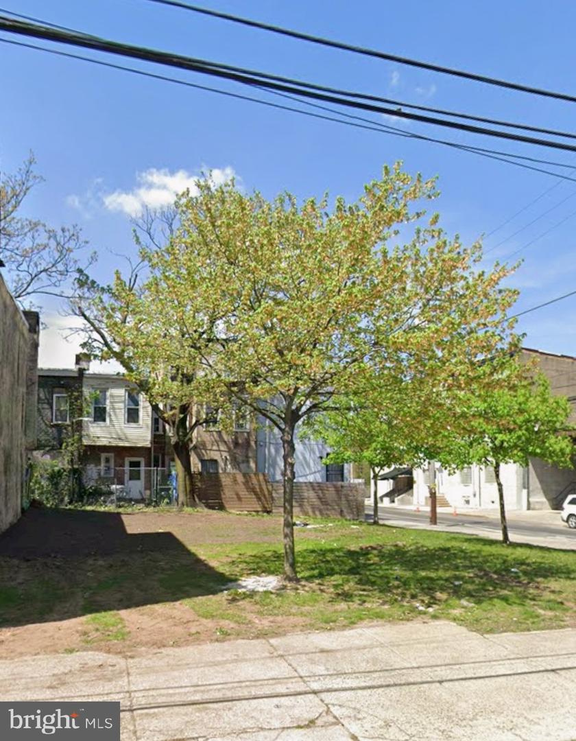 2262 N 16th St Property Photo 1