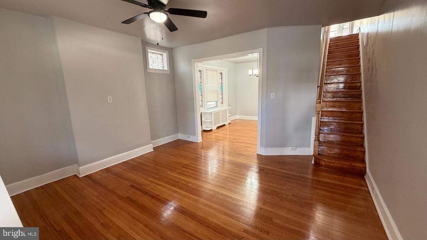4406 Higbee St Property Photo 6