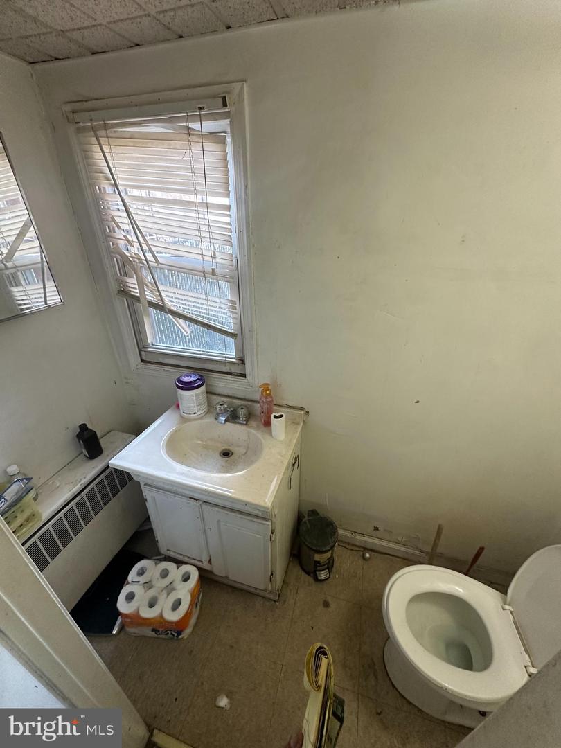 1848 E Westmoreland St Property Photo 3