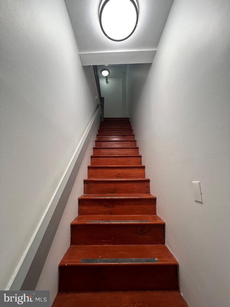 443 Fairmount Ave #c Property Photo 6