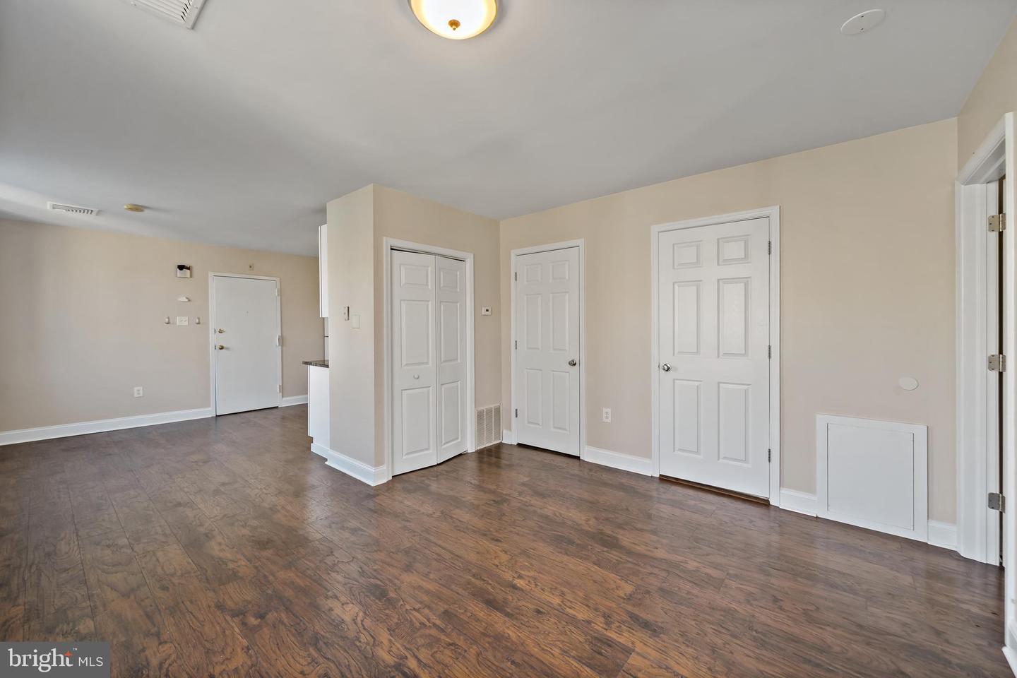 443 Fairmount Ave #c Property Photo 12