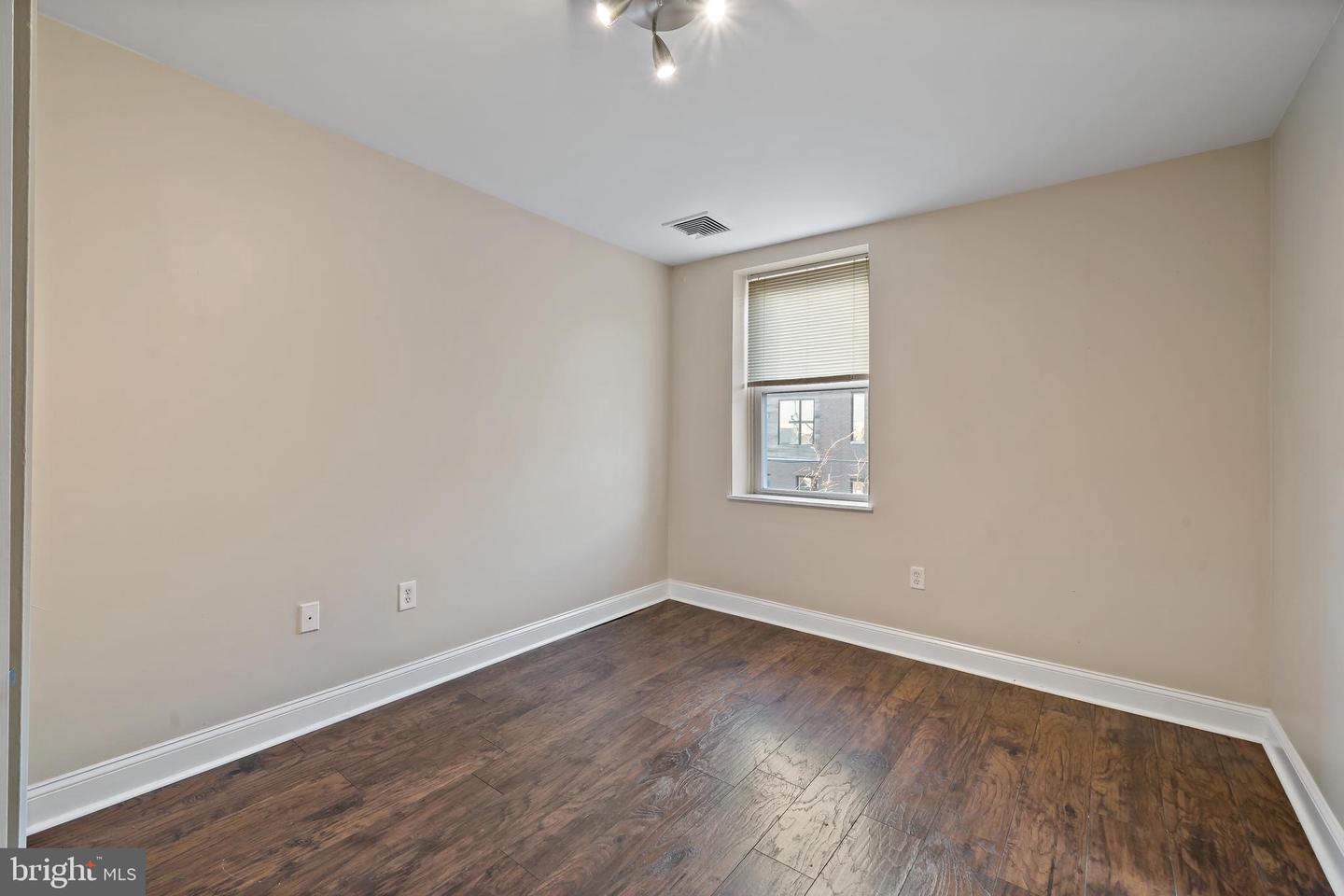 443 Fairmount Ave #c Property Photo 14