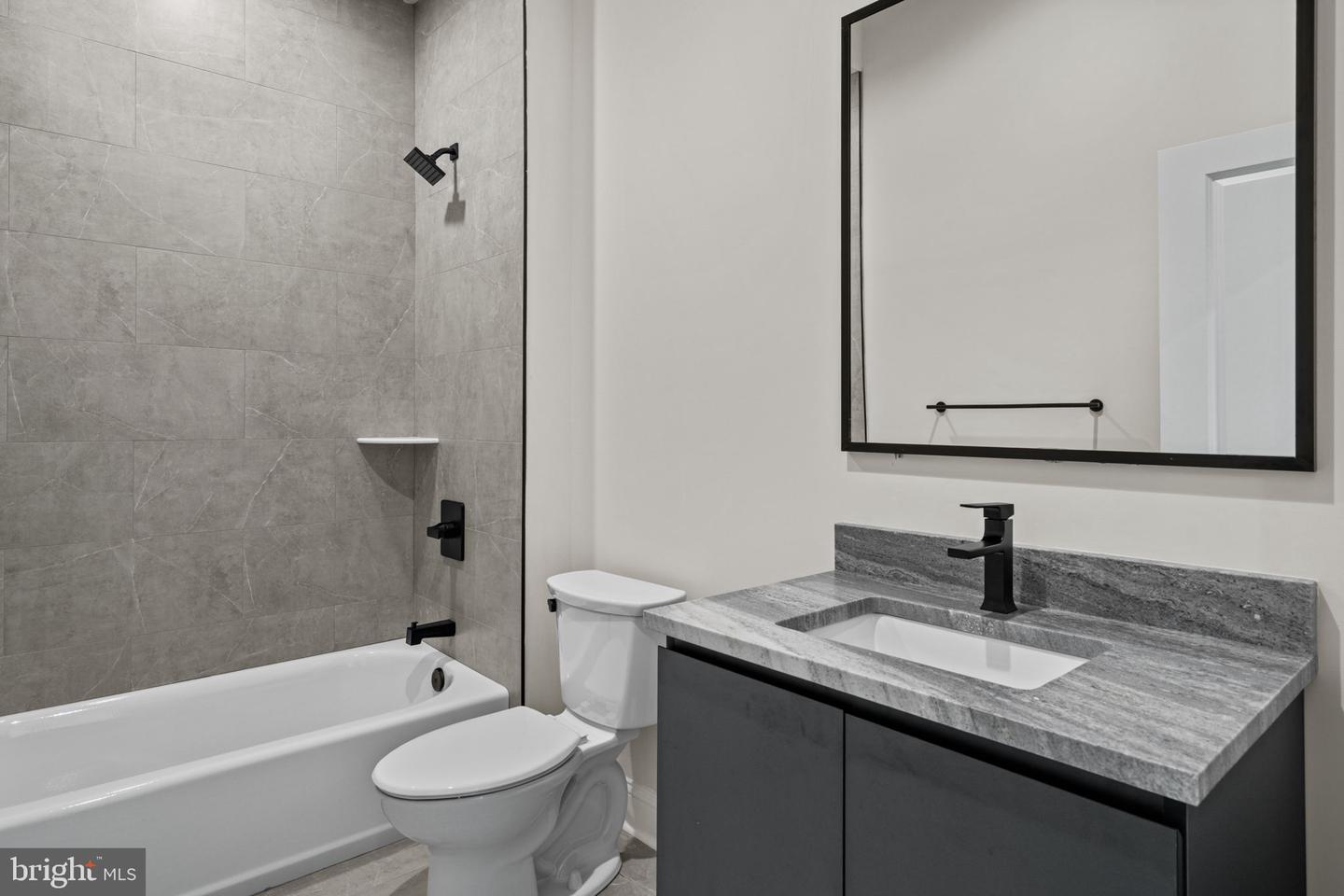 2715 Lorraine Ct Property Photo 13