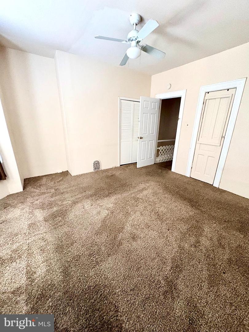 5328 Upland St Property Photo 14