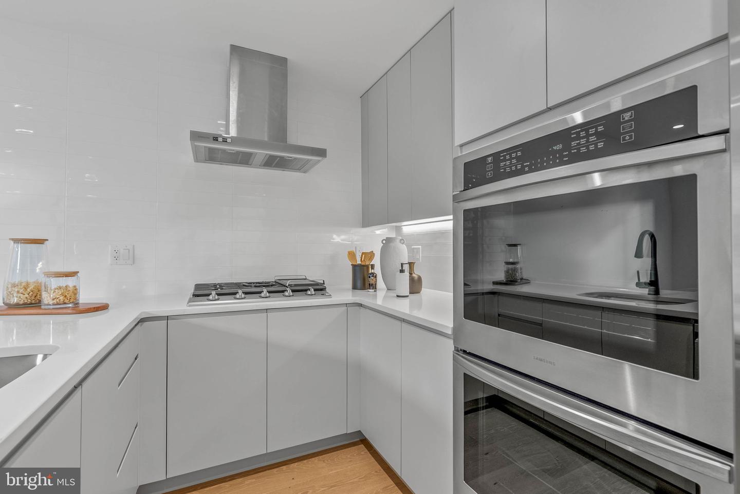635 N 7th St #b2a Property Photo 6