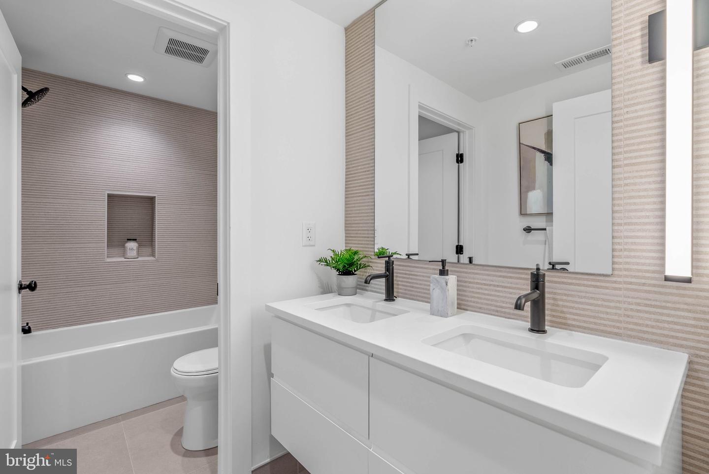 635 N 7th St #b2a Property Photo 18