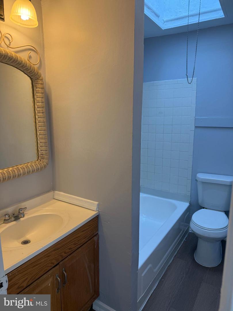 5753 N Beechwood St Property Photo 29