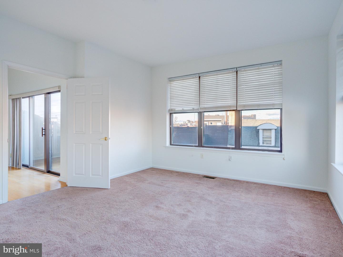 837 N 2nd St #310 Property Photo 16