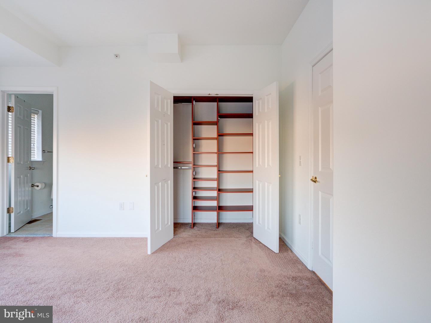 837 N 2nd St #310 Property Photo 17