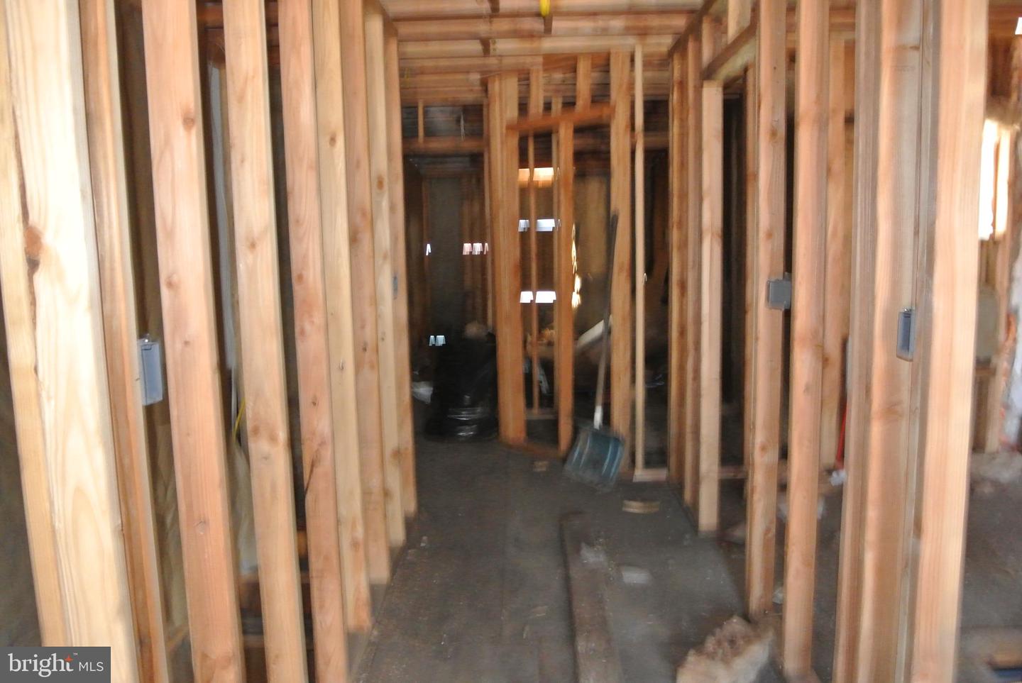 2124 N 8th St Property Photo 2