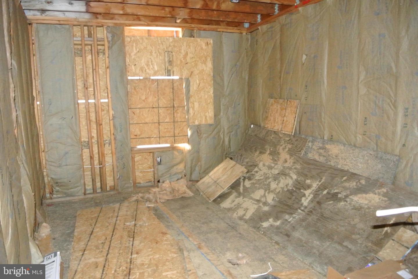2124 N 8th St Property Photo 4