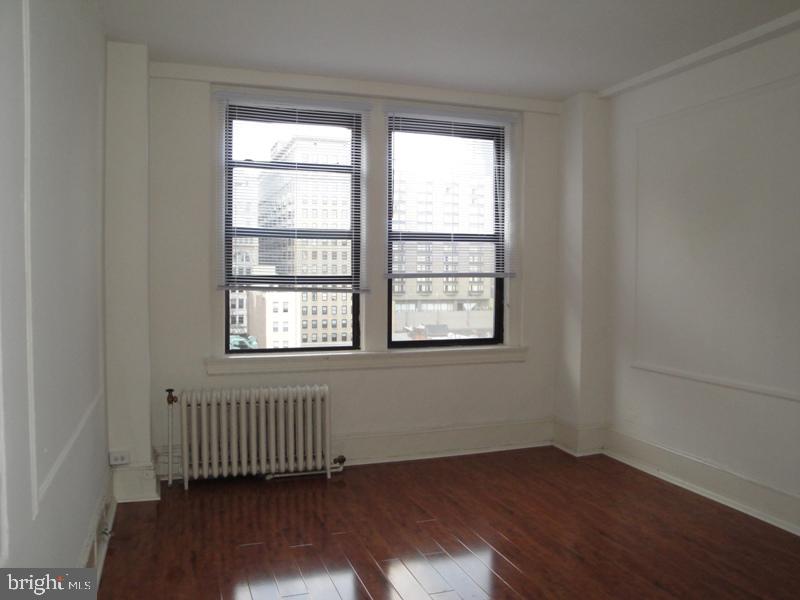 1324 Locust St #809 Property Photo 2