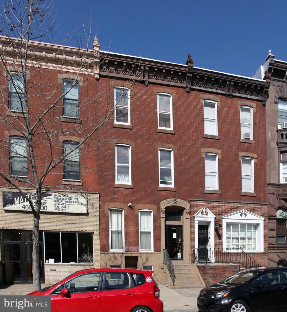1614 S Broad St Property Photo 1