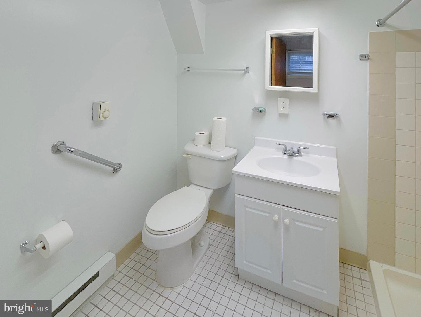 2835 W Lehigh Ave Property Photo 22
