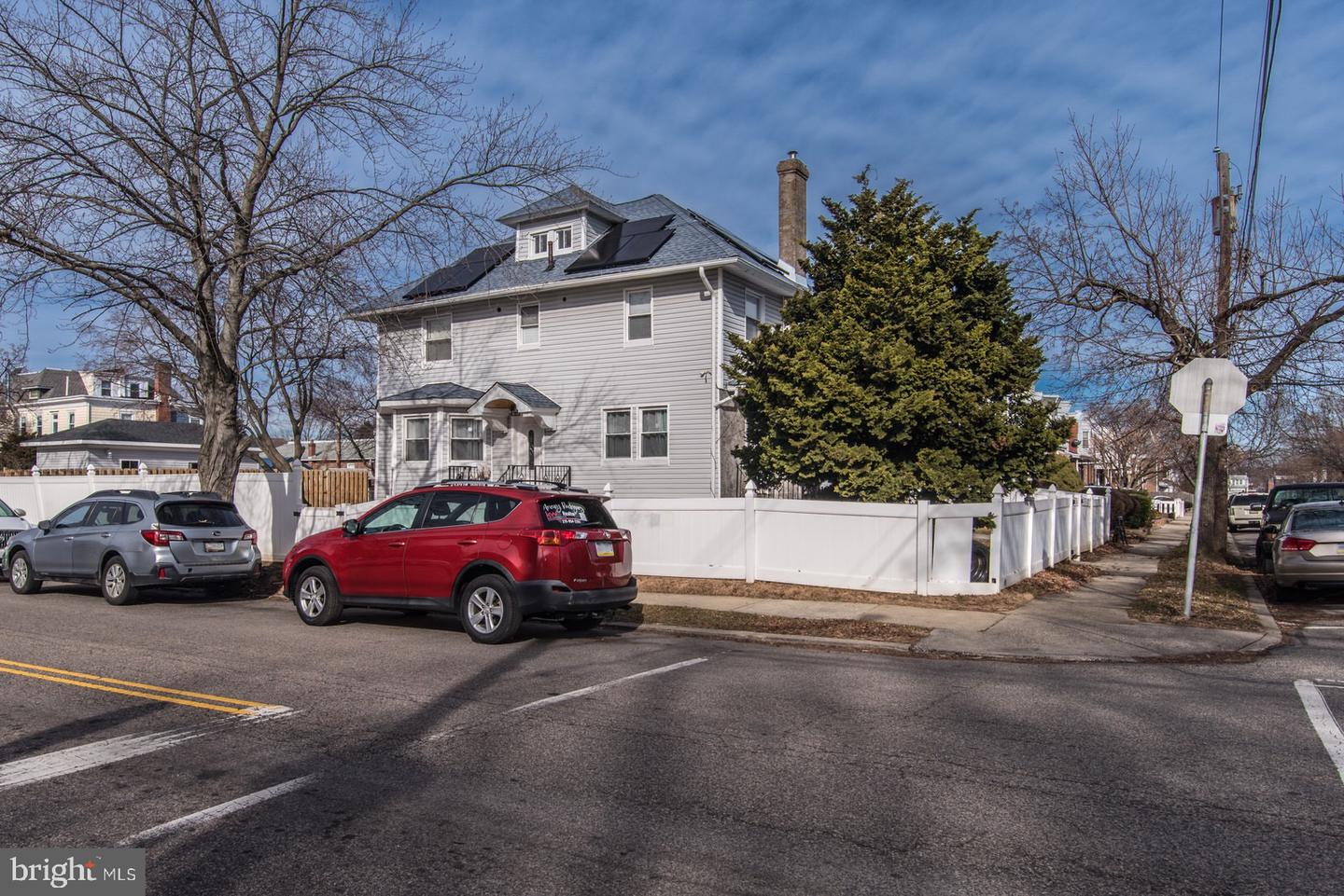 7400 Claridge St Property Photo 1